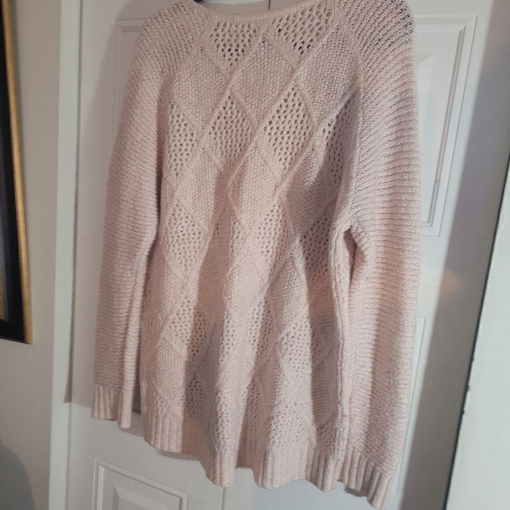 American Eagles Outfitter XLARGE light Pink Diamond cut long sleeve Women's NWT